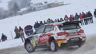 Jännerrallye-Piloten kämpfen sich durch Eis und Schnee