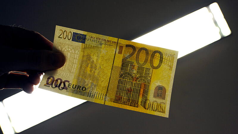 Portuguese police seizes counterfeit 200 euro notes