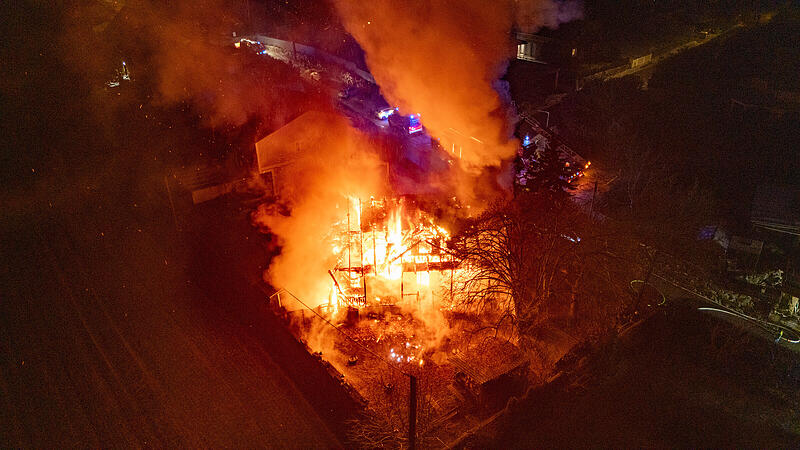 Ehemaliges Gasthaus in Enns wird ein Raub der Flammen