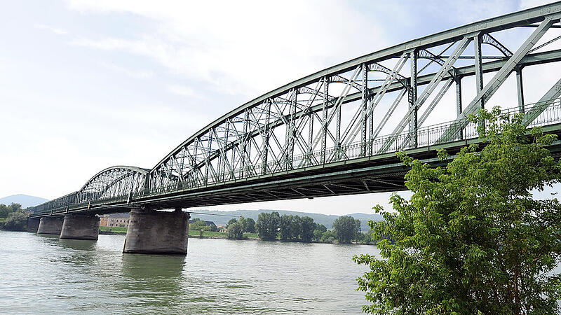 Donaubrücke Stein-Mautern