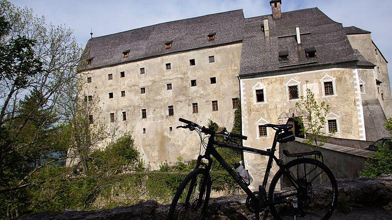 Auf der Hambaumrunde zur Burg