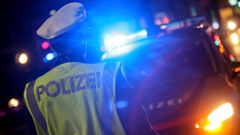 Polizist stürzte nach Faustschlag die Stiege hinunter