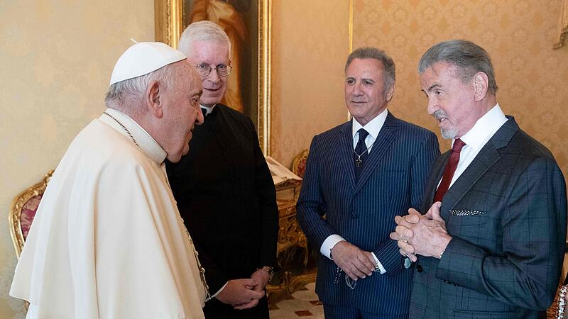 VATICAN-RELIGION-POPE-STALLONE