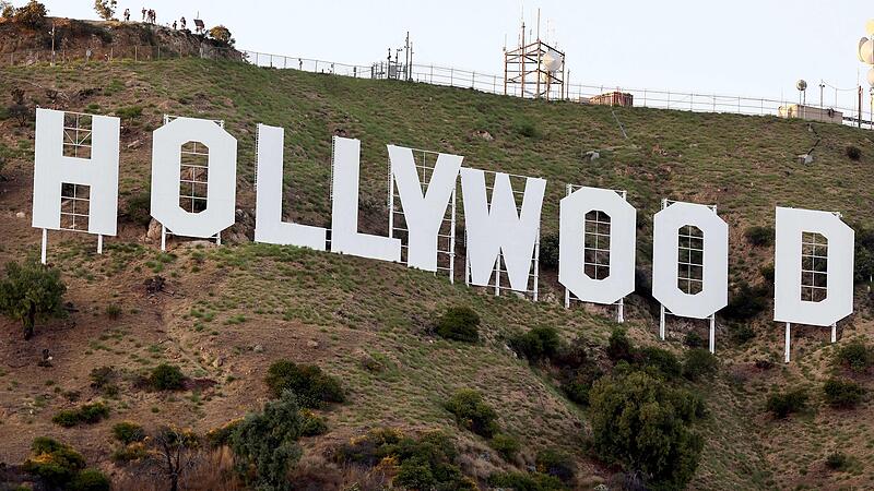 US-HOLLYWOOD-WRITERS-STRIKE-CONTINUES-INTO-THIRD-MONTH