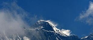 NEPAL-EVEREST-MOUNTAINEERING