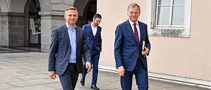 Schwarz-Blau bereit für Runde zwei: ÖVP zieht Pflege-Agenden an sich