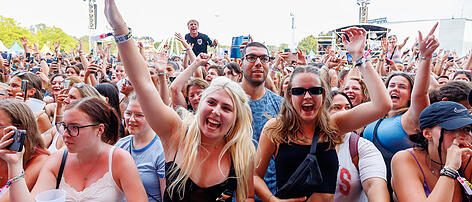 FREQUENCY 2024: KONZERT BESUCHER