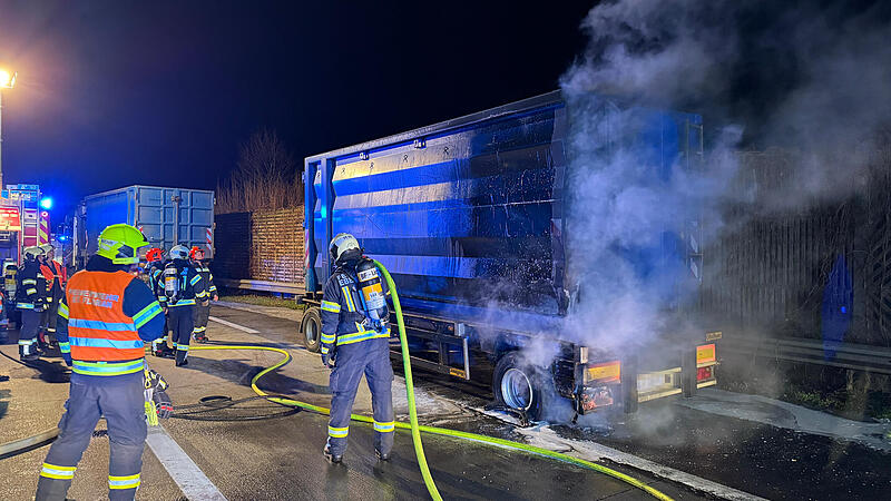 Brand eines LKW-Anhängers auf der A1 rasch unter Kontrolle gebracht