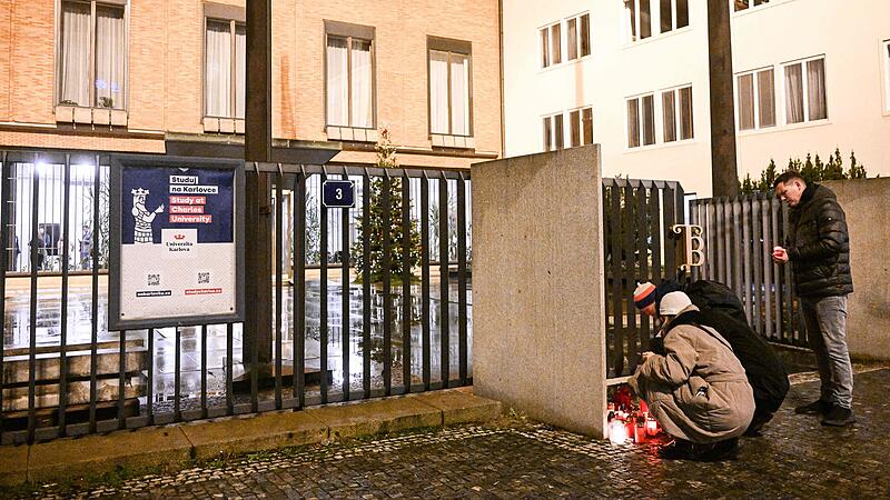 Der junge Mann hatte Donnerstagnachmittag im Hauptgebäude der Philosophischen Fakultät der Karls-Universität das Feuer eröffnet.