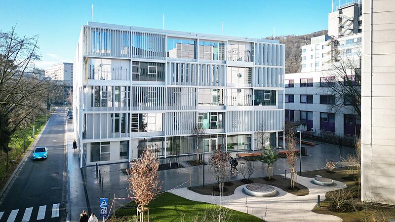 Neue JKU Business School vereint Betriebswirte unter einem Dach