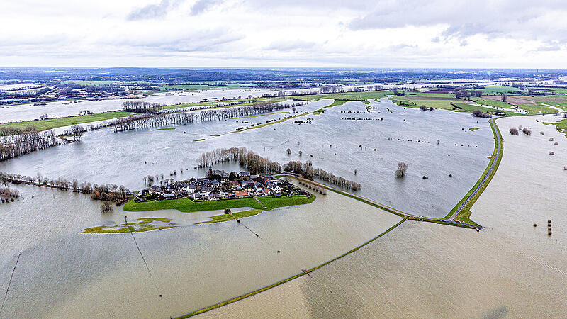 Hochwasserlage Bleibt In Teilen Deutschlands Angespannt