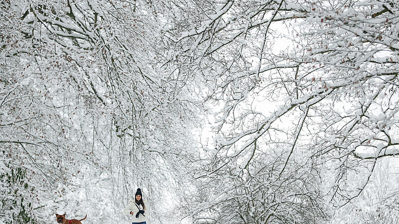 Schnee und Eis halten Winterdienst auf Trab