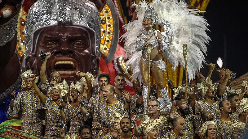 Karneval in Rio: Parade der Sambaschulen