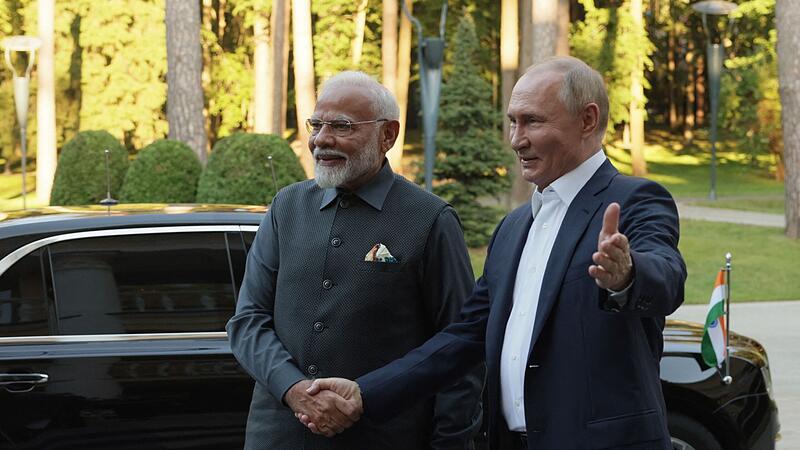 Indiens Regierungschef Modi auf Besuch beim "lieben Freund" Putin