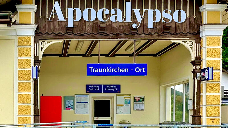 Der Weltuntergang am Bahnhof Traunkirchen