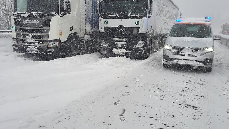 ++ HANDOUT ++ TIROL: SCHNEEFLLE SORGTEN FR BRENNERAUTOBAHN-SPERRE