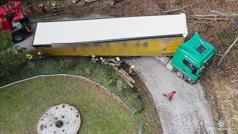 Lkw-Bergung in Micheldorf