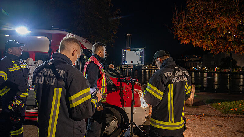 Großeinsatz bei Suchaktion nach abgängiger Seniorin in Gmunden