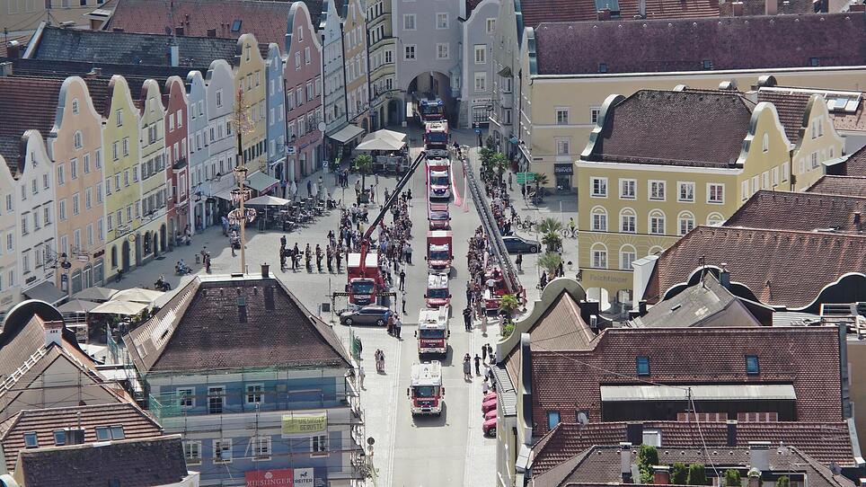 Große Parade zum Abschied