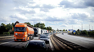 LKW Verkehr Schwerverkehr