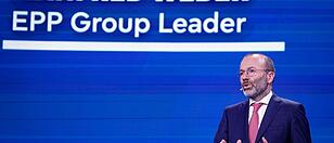 Manfred Weber führt als EVP-Chef weiter die größte Fraktion im  EU-Parlament an.