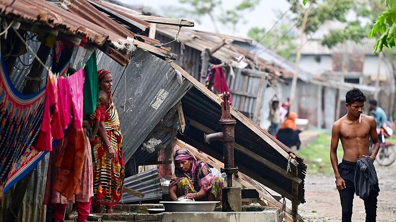 Wirbelsturm in Bangladesch und Indien: Mehr als 30 Tote