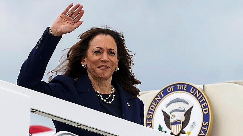  Kamala Harris 