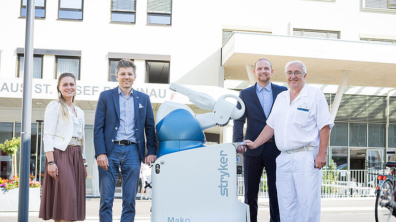 Sehr gute Erfahrungen mit Roboter für Knie-Implantate in Braunau