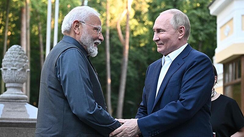 Modi mit Putin