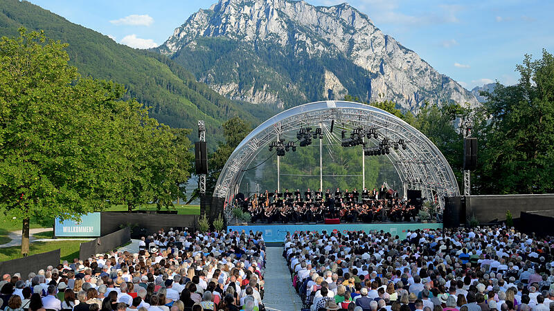 2024 - Open Air Konzert mit dem Linzer Brucknerorchester, unter der Leitung seines Chefdirigenten Markus Poschner, auf der Toscana-Halbinsel in Gmunden, am 06.07.2024.