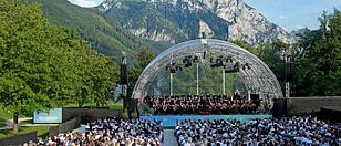 2024 - Open Air Konzert mit dem Linzer Brucknerorchester, unter der Leitung seines Chefdirigenten Markus Poschner, auf der Toscana-Halbinsel in Gmunden, am 06.07.2024.