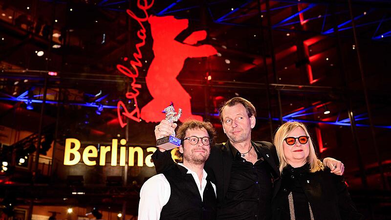 Das Regieduo Veronika Franz und Severin Fiala feierte Martin Gschlacht, Kameramann für „Des Teufels Bad“ (Mitte)