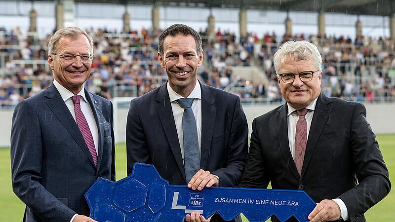 Trotz Regen ging für Blau-Weiß Linz bei der Stadioneröffnung die Sonne auf