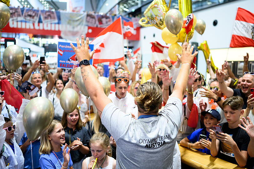 Empfang für Medaillengewinner am Flughafen in Wien