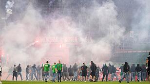 Wilde Ausschreitungen nach Rapids 2:1-Sieg im Derby