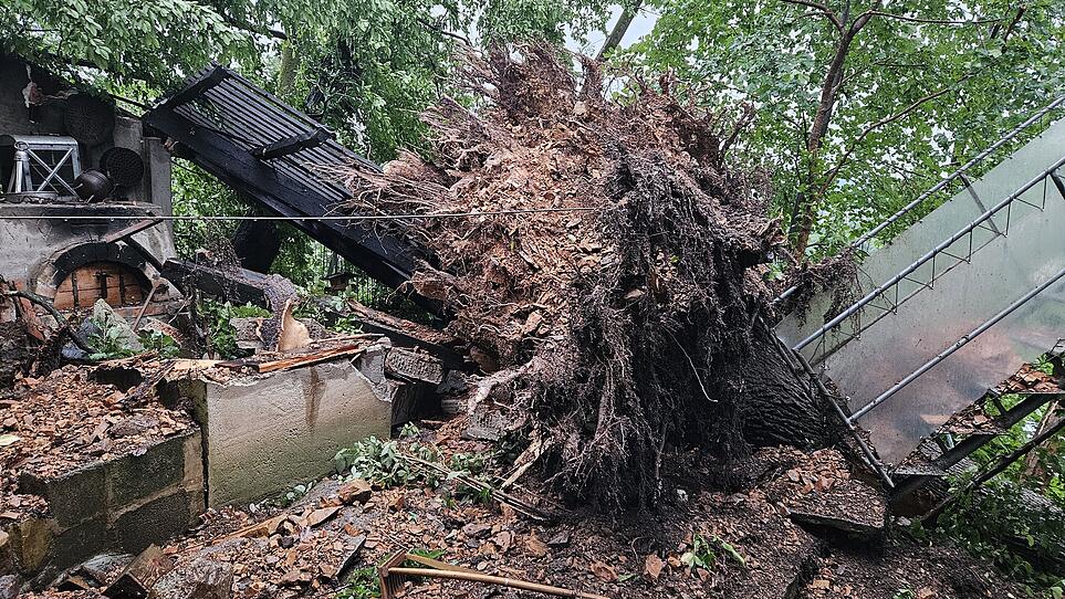 Tornados in Graz: Unwetter forderten Einsatzkräfte in der Steiermark