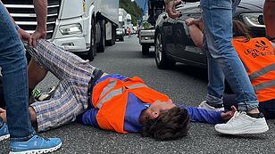 Klimaaktivisten Letzte Generation Brennerautobahn