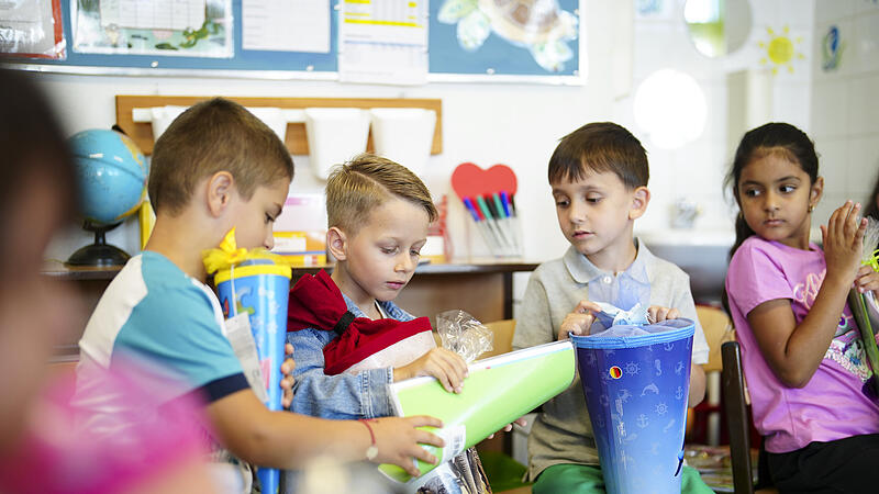 FOTOTERMIN ANL. DES SCHULSTARTS IN WIEN: SCHULKINDER