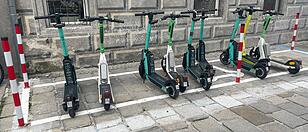 E-Scooter Wels Parkplätze