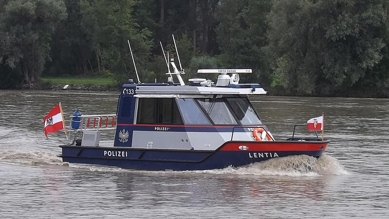 Schiff ließ braune Flüssigkeit in Donau: Anzeige