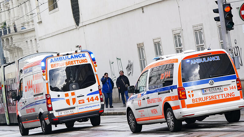 ++ THEMENBILD ++ WIEN: BERUFSRETTUNG/RETTUNG/NOTRUF/144/EINSATZKRFTE