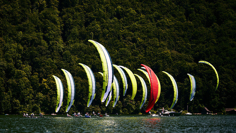 Kite-Weltelite am Traunsee