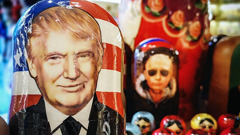 Donald Trump als Matroschka -Souvenir auf einem Moskauer Markt