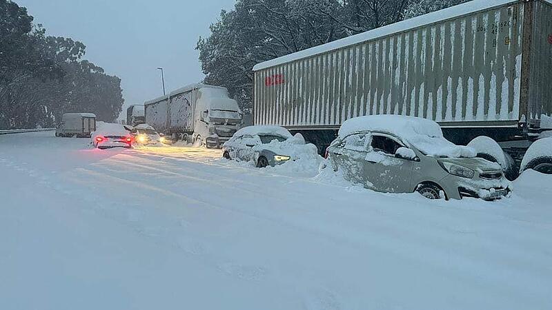 Extreme Mengen: Schneechaos in Südafrika