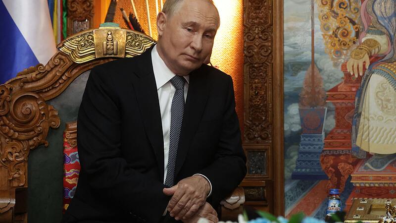 Putin kämpft mit einem Stab an Ärzten gegen sein Alter.