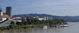 Linzer Donauufer wird eine Art "Perlenkette"