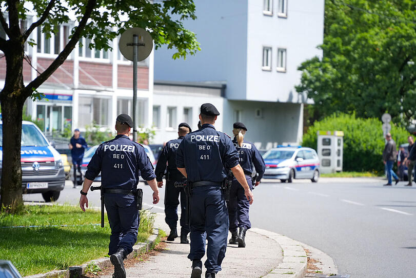 Bombendrohung: Linzer Polizei evakuiert
