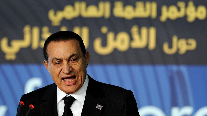 FILES-EGYPT-POLITICS-MUBARAK