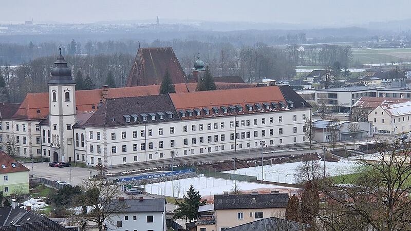 Baumgartenberg Ortsansichtt Kloster