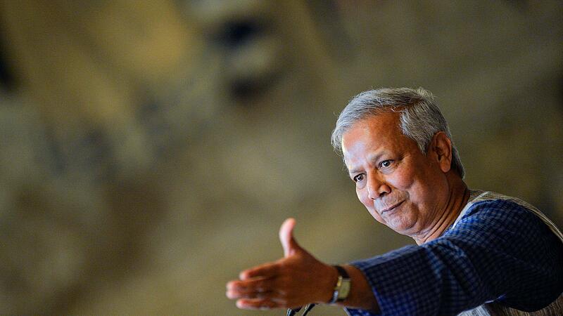 FILES-ITALY-BANGLADESH-POLITICS-UNREST-YUNUS